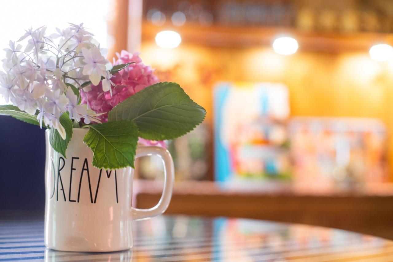 Elliott House Boutique Inn シェイバー・レイク エクステリア 写真