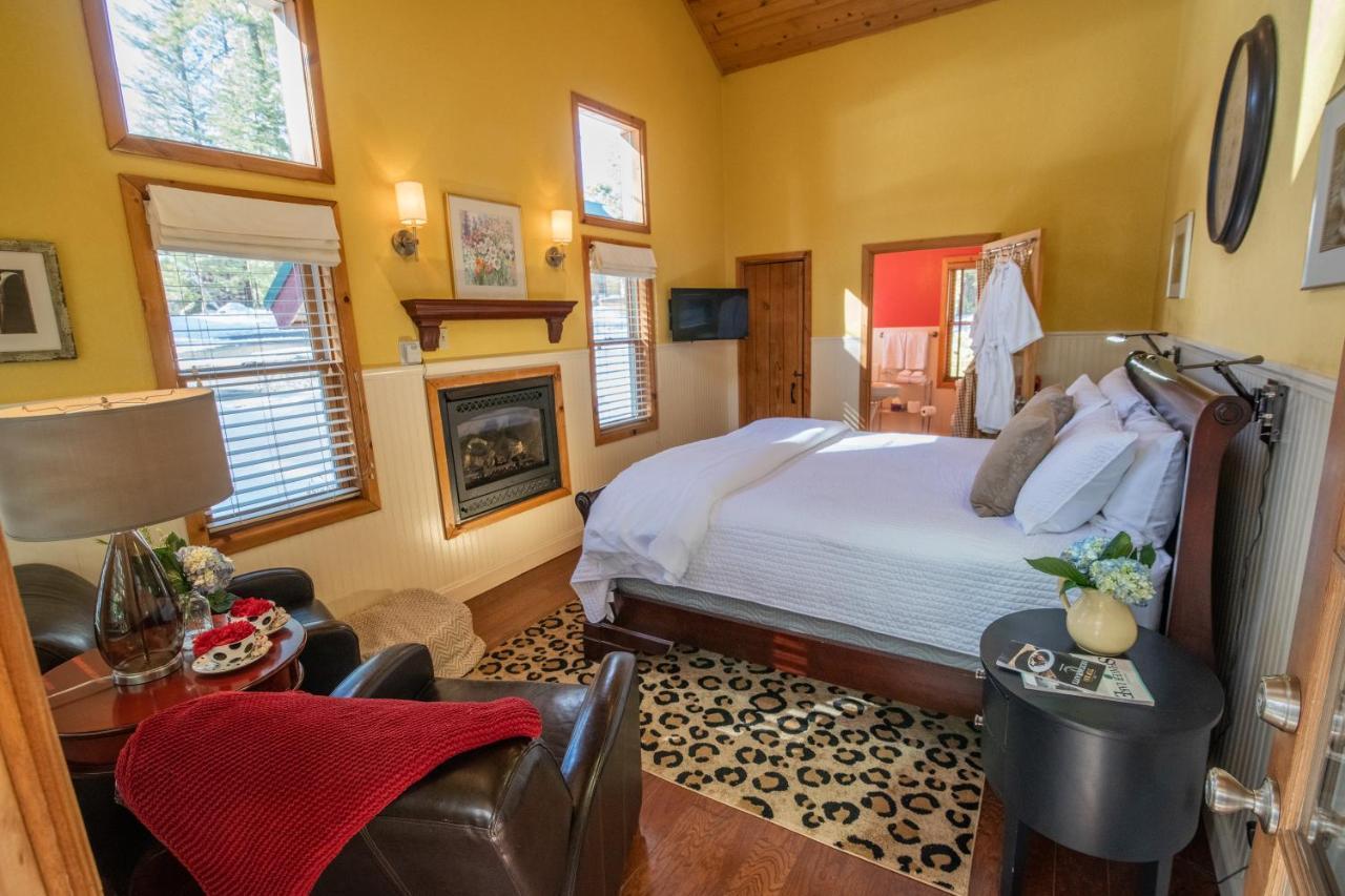 Elliott House Boutique Inn シェイバー・レイク エクステリア 写真