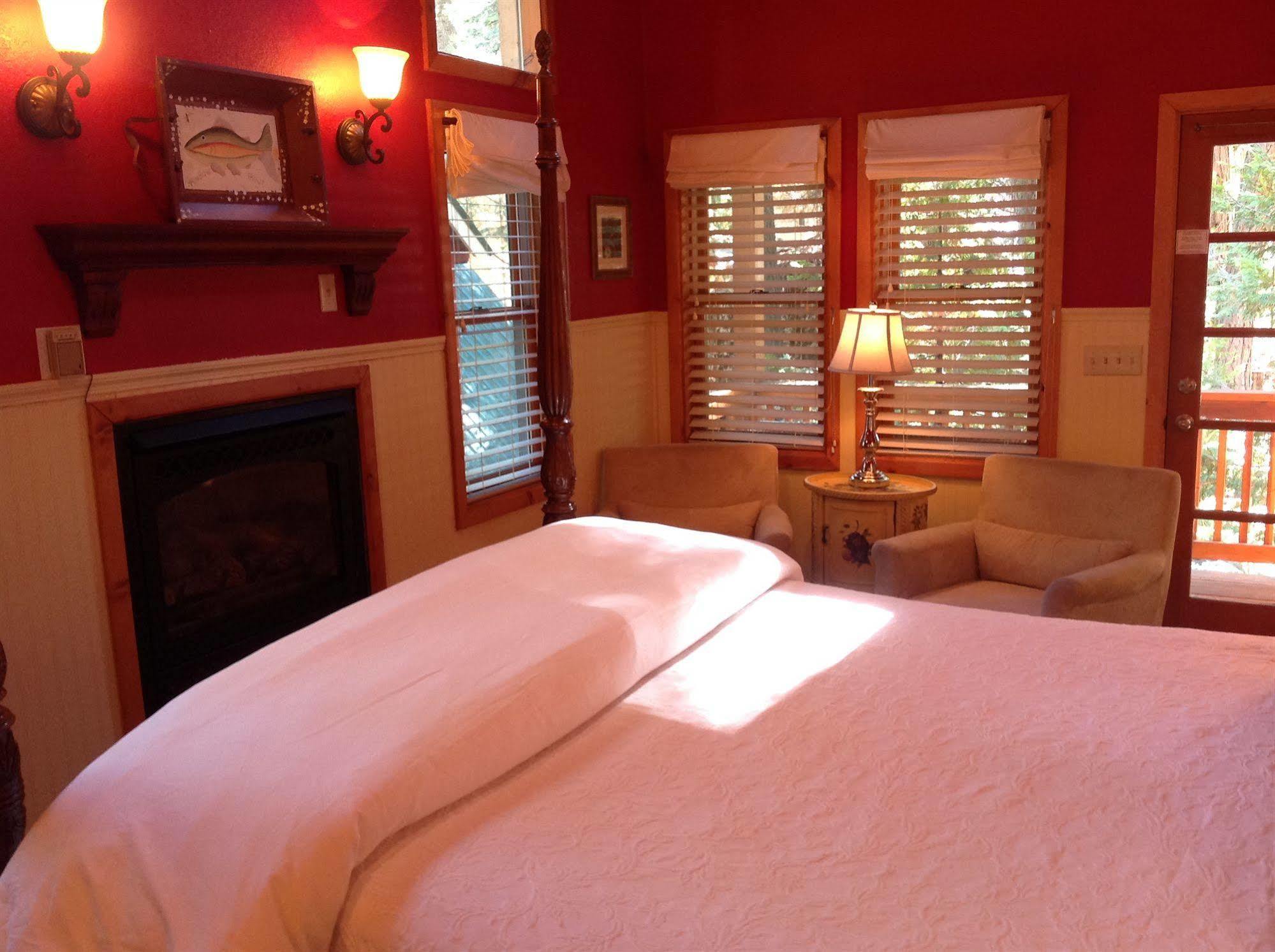 Elliott House Boutique Inn シェイバー・レイク エクステリア 写真