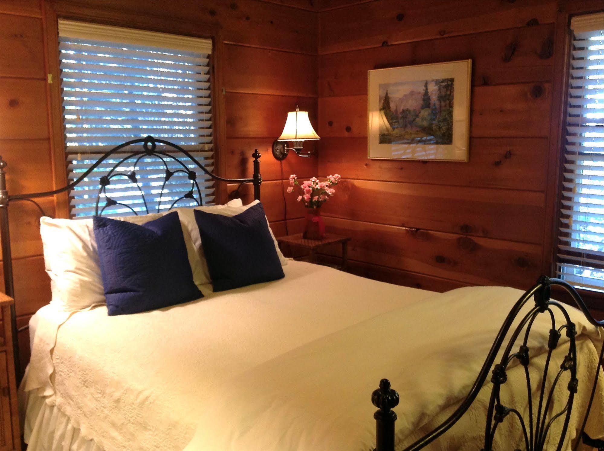 Elliott House Boutique Inn シェイバー・レイク エクステリア 写真
